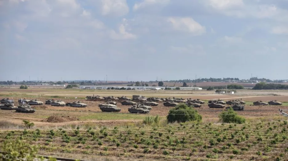 İsrail tanklarla cephe hattını genişletiyor