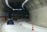 Yeni Zigana Tüneli’ni açıldığı günden bu yana 1 milyonun üzerinde araç kullandı