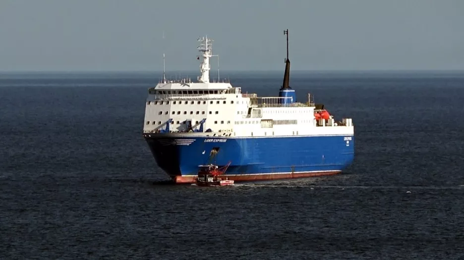 Arıza yapan yük gemisi 2 gün boyunca Karadeniz’de mahsur kaldı