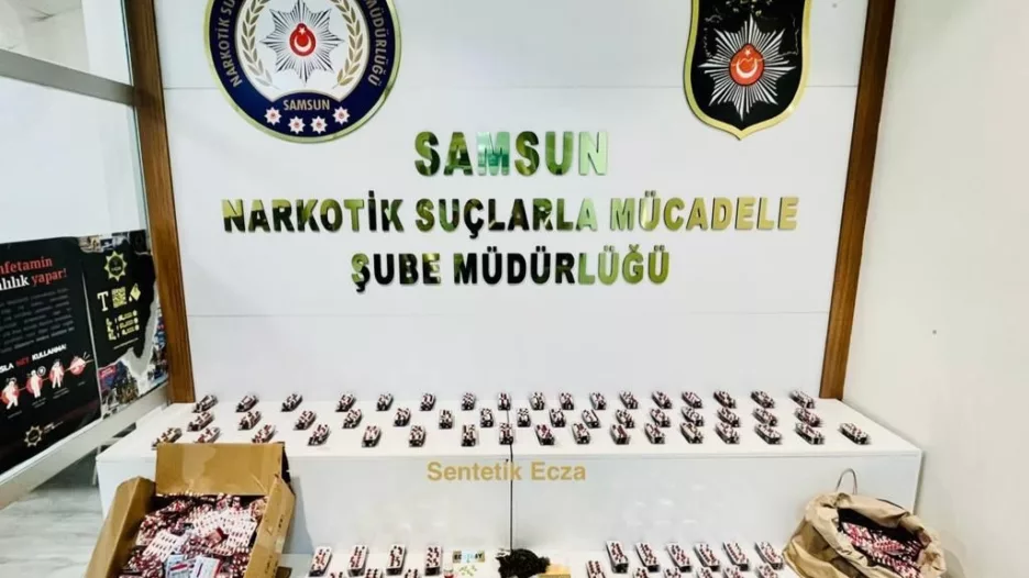 Samsun’da 2 kilo metamfetamin ve 13 bin hap ele geçirildi: 3 gözaltı