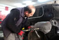 Kastamonu’da buzlanma sebebiyle kaza yapan araçlar oto tamircilerde yoğunluk oluşturdu