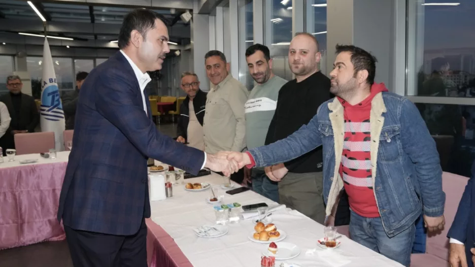 Murat Kurum, Tuzla’da TOKİ hak sahipleri ile bir araya geldi