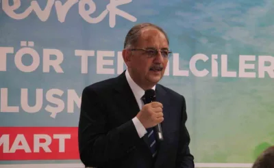 Bakan Özhaseki, “Şimdi başka belediyecilik başladı, algı belediyeciliği. Adam tatilde, iş başındaymış gibi gösteriyorlar”