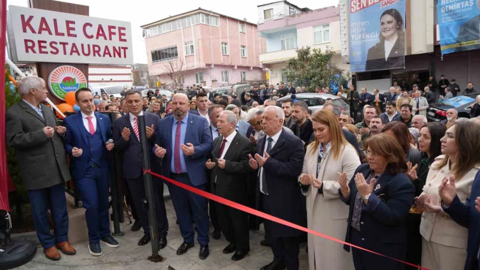 ’Kale Kafe’ dualarla açıldı