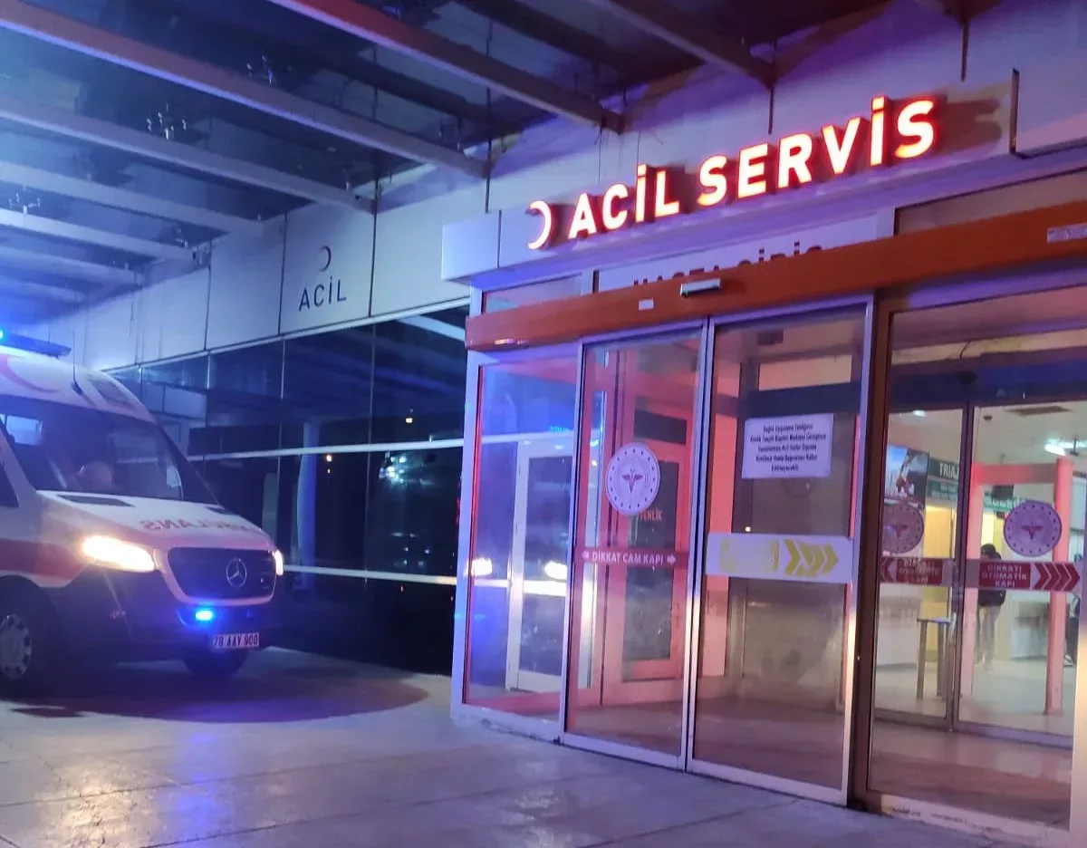 kardemirde trafo patladi 3 isci yaralandi uwgeHJ2s jpg