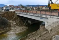 Köprü yapımında çalışmalar büyük ölçüde tamamlandı