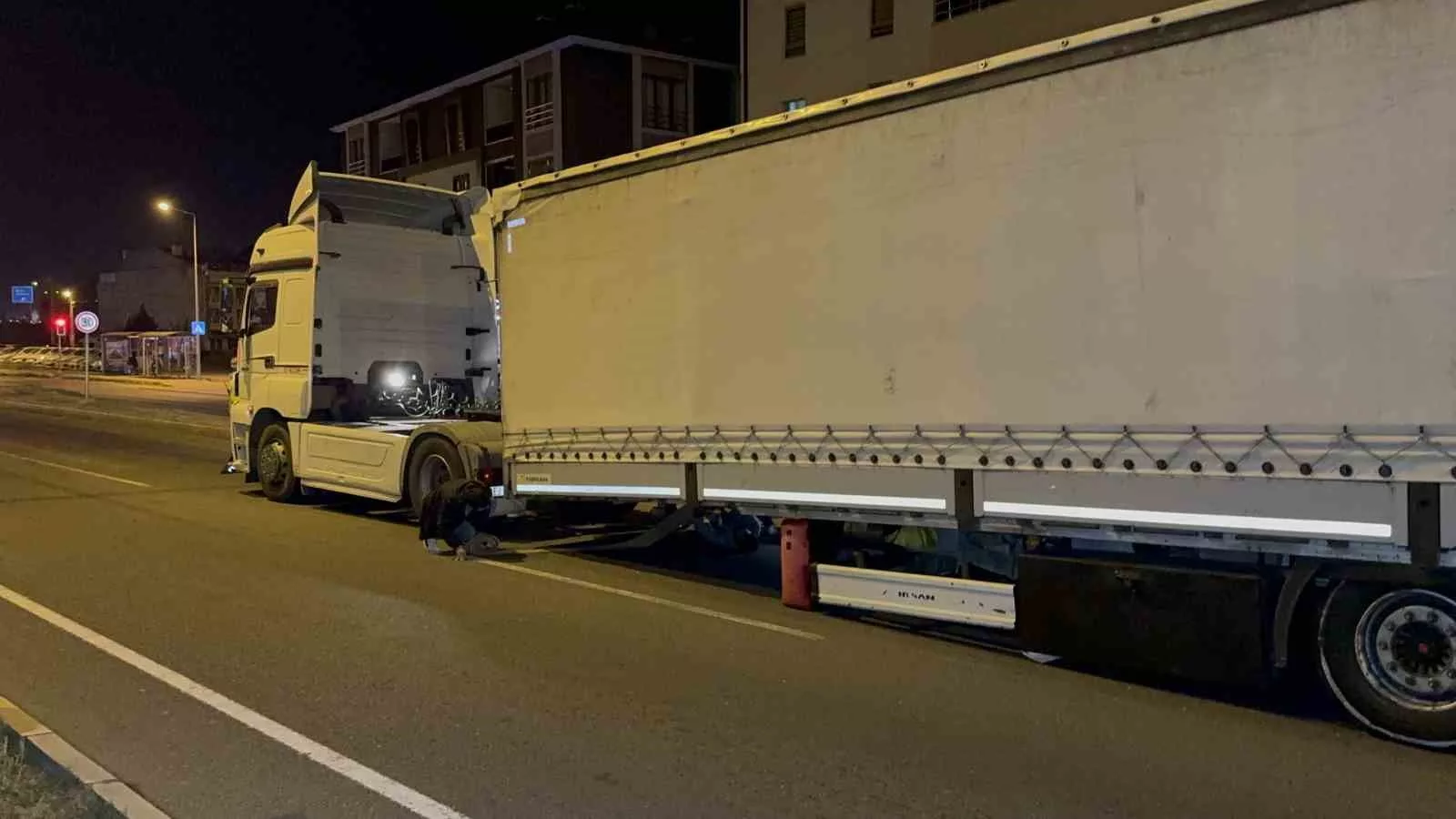 ani fren dorseyi yerinden cikartti pmLrGeYm jpg