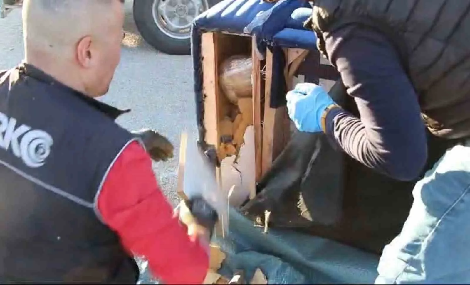 cekyatin ici uyusturucu deposu cikti 52 kilo uyusturucu ele gecirildi X3YQQHed jpg