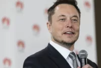 Elon Musk: “Roketleri birbirimize değil, yıldızlara göndermeliyiz”