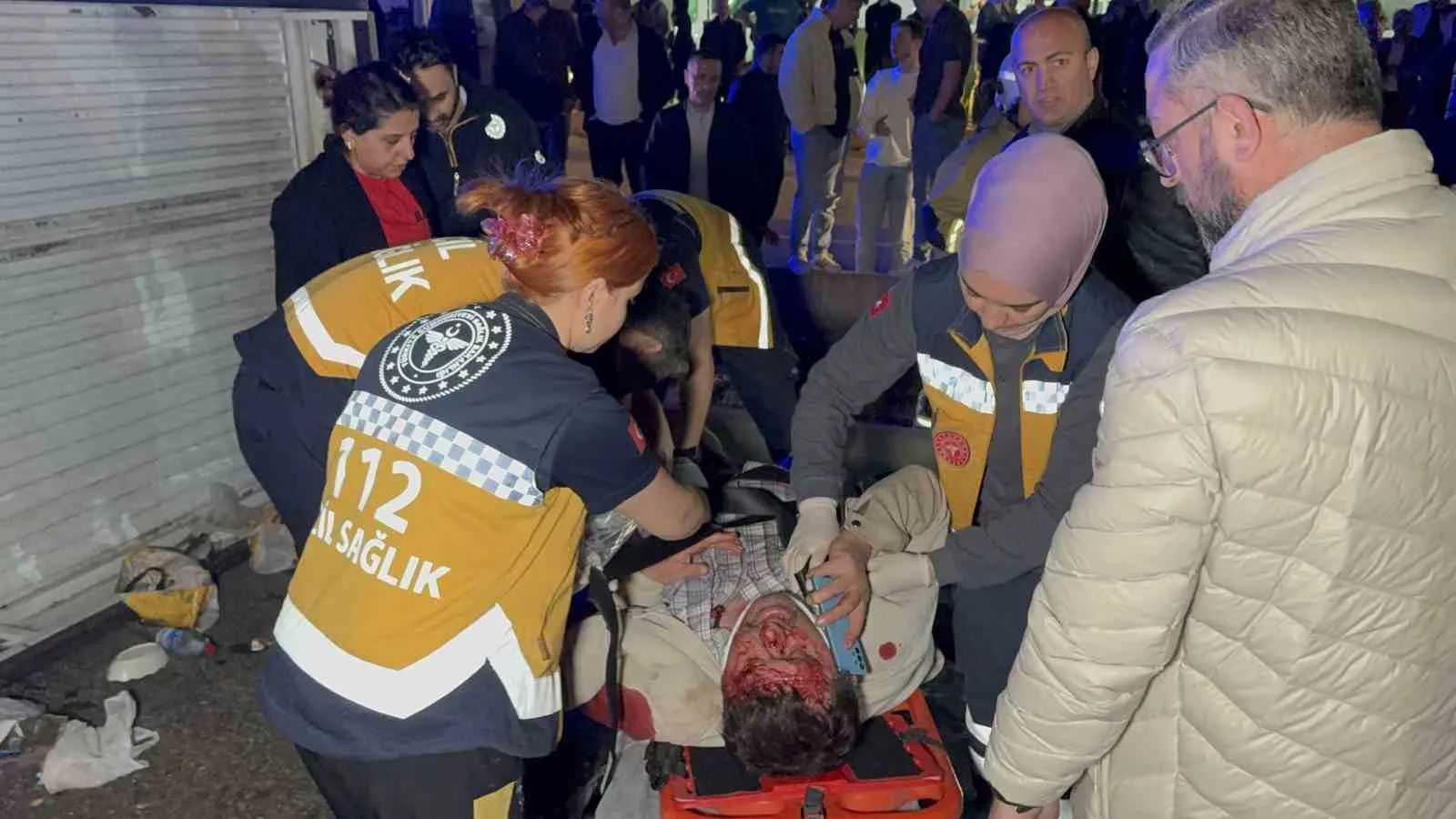 kamyonetle otomobil carpisti 6 yarali g2MuqUhi jpg