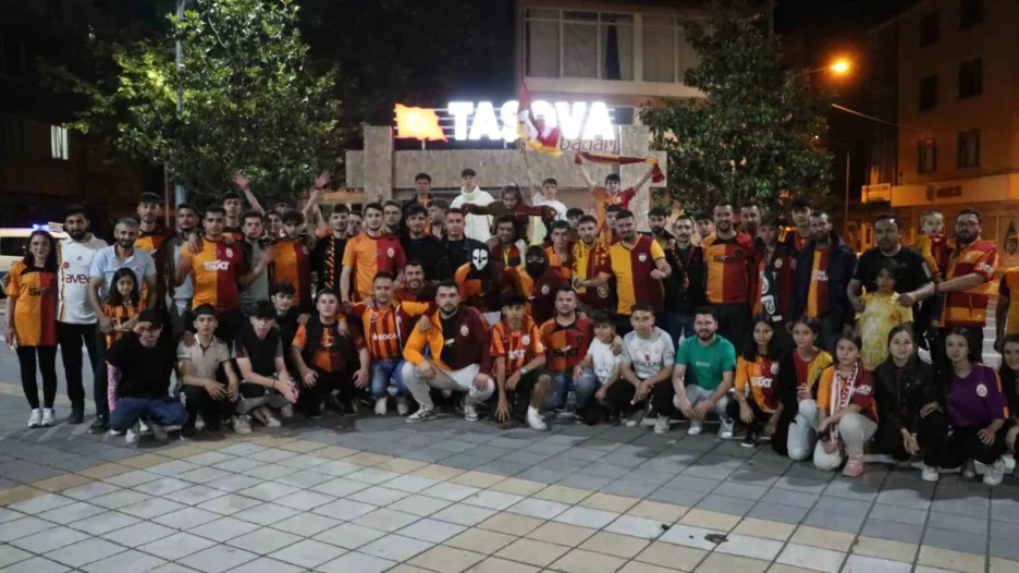 Amasya’da Galatasaray’ın şampiyonluğu coşkuyla kutlandı