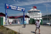 Rus turistler Amasra’ya doyamıyor