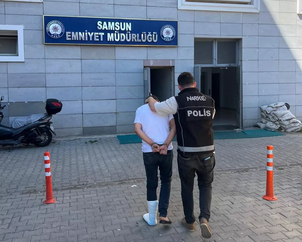 9 yil 75 ay hapis cezasiyla aranan sahsi polisler yakaladi knmc4nT9 jpg