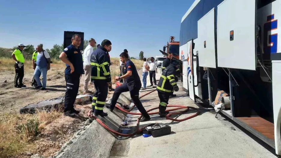 Amasya’da yolcu otobüsünde korkutan yangın