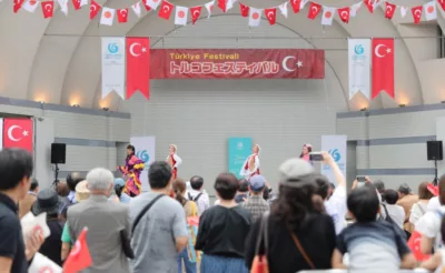 Japonlar, Türk müzikleri eşliğinde halay çekti