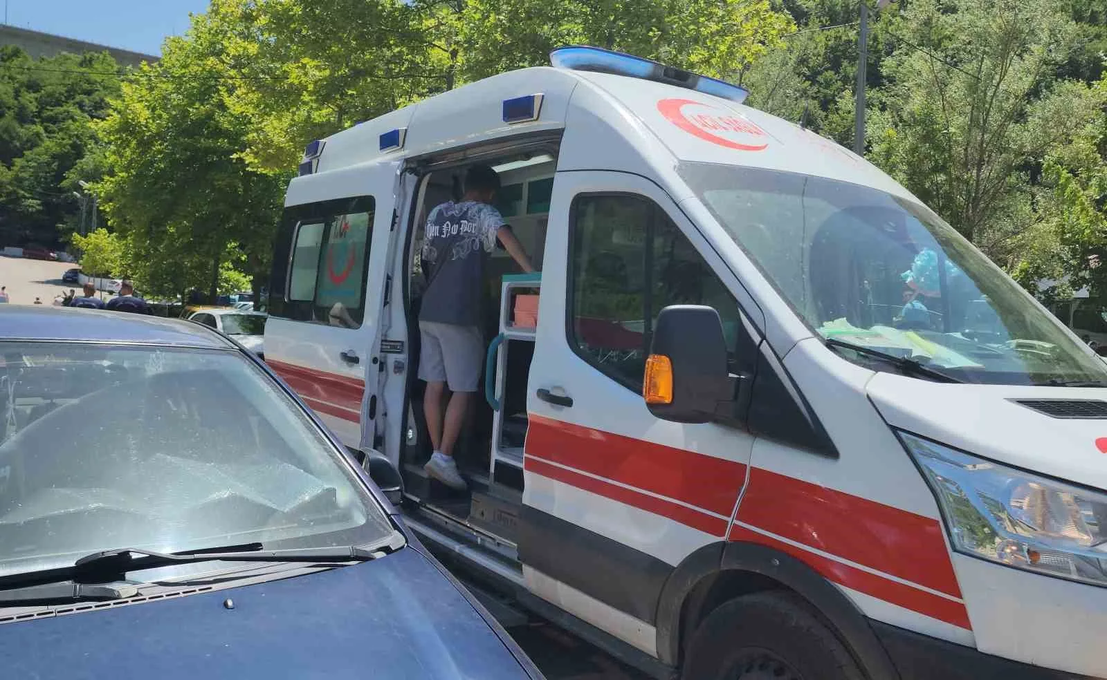 denizde bogulma tehlikesi geciren 10 yasindaki kiz cocugu ekipleri harekete gecirdi e1ksDfQn jpg