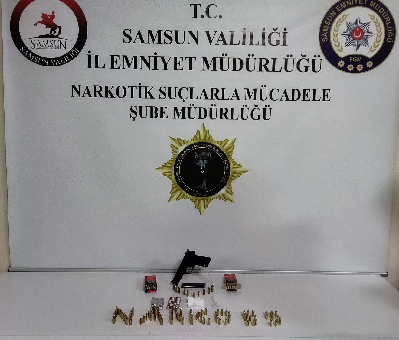 evinde uyusturucuyla yakalandi RELBvdgc jpg