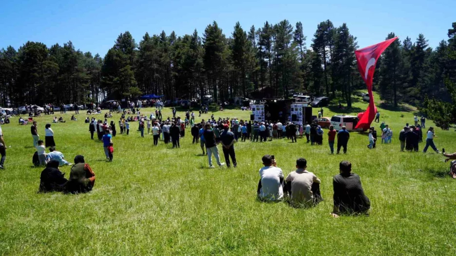 Güzelhisar Kalesi’nin varisleri yayla şenliğinde bir araya geldi