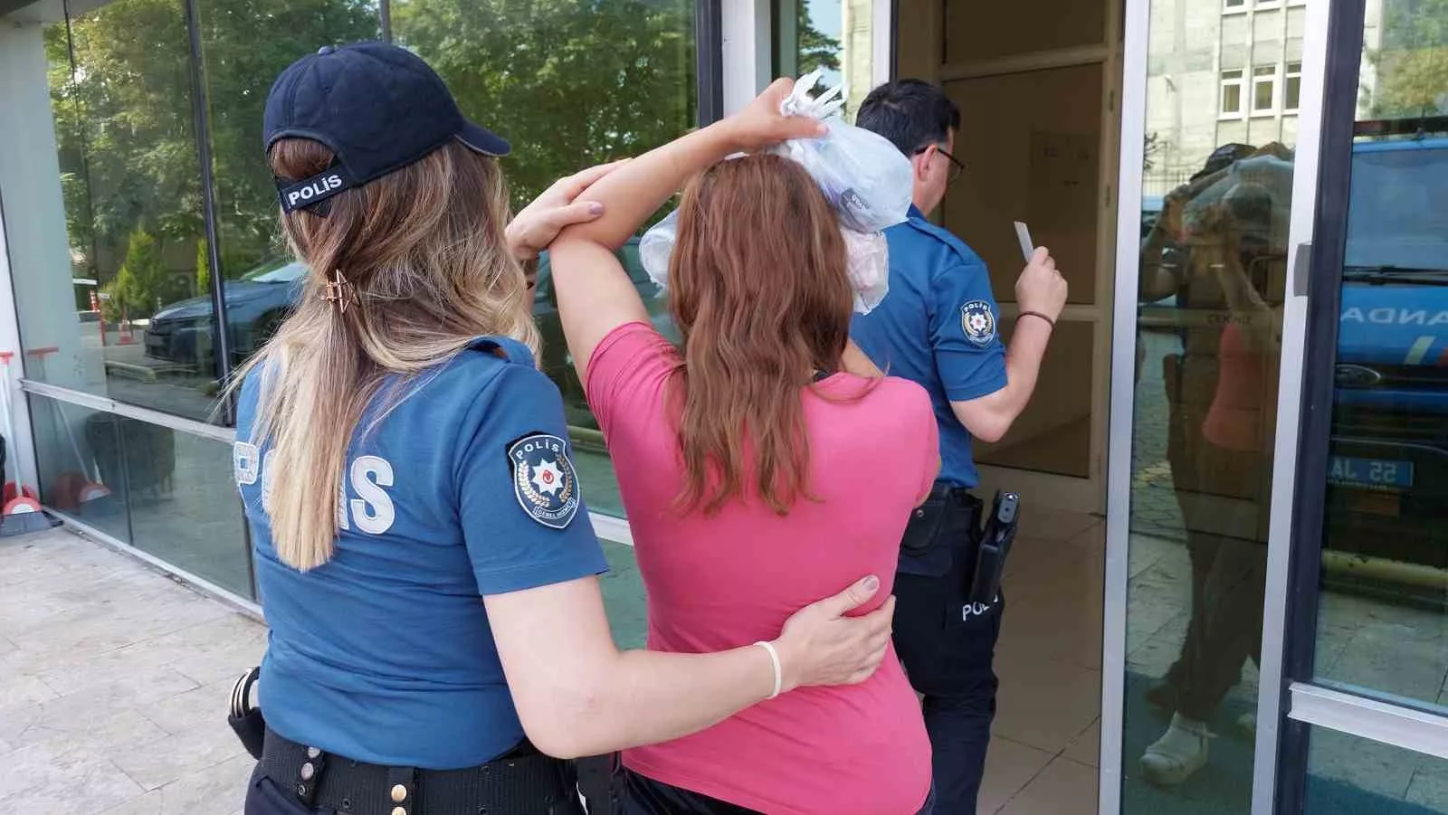 evden hirsizliktan gozaltina alindi pJvgCAdM jpg