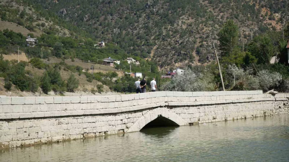 Gümüşhane’de mahalleli ‘mevsimlik köprü’ için çözüm istiyor