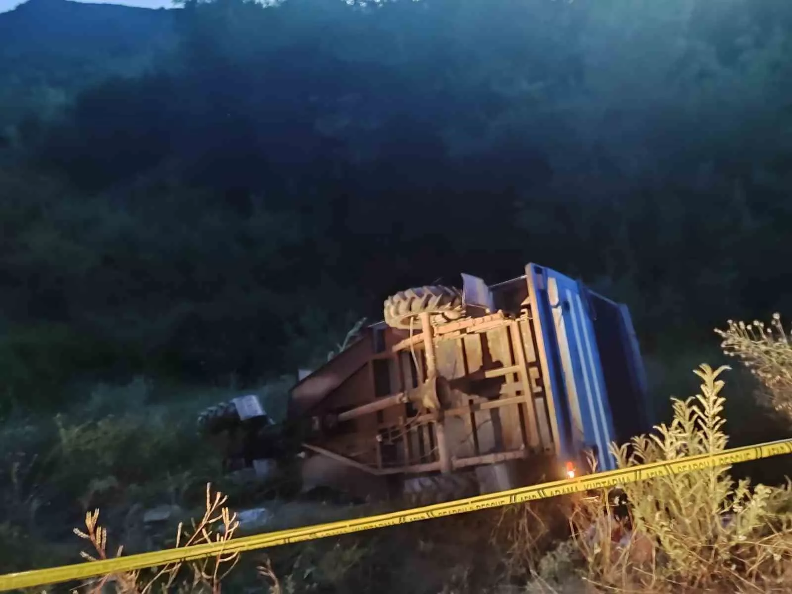 patpat sarampole devrildi 1 olu 6 yarali DAEibWYG jpg