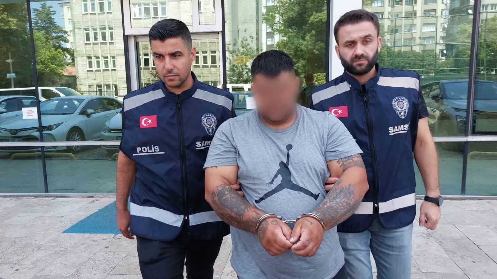 zorla alikoyup darp etmeye tutuklama M58SsI2K jpg