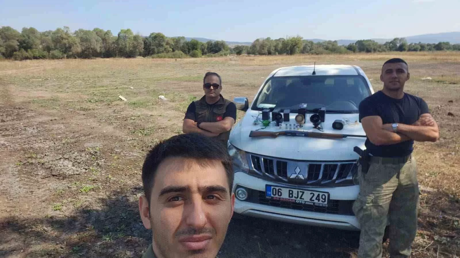 boluda kacak avcilara gecit yok TReFk2bl jpg