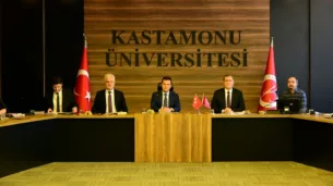 kastamonu universitesi rektoru prof dr ahmet hamdi topal HHkum37x