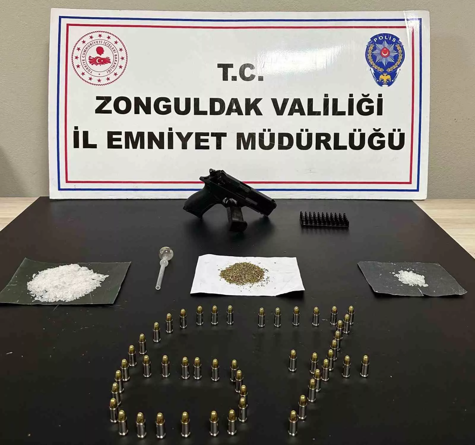 zonguldakta jandarma ve polisin denetimleri suruyor MFIBsR2B jpg