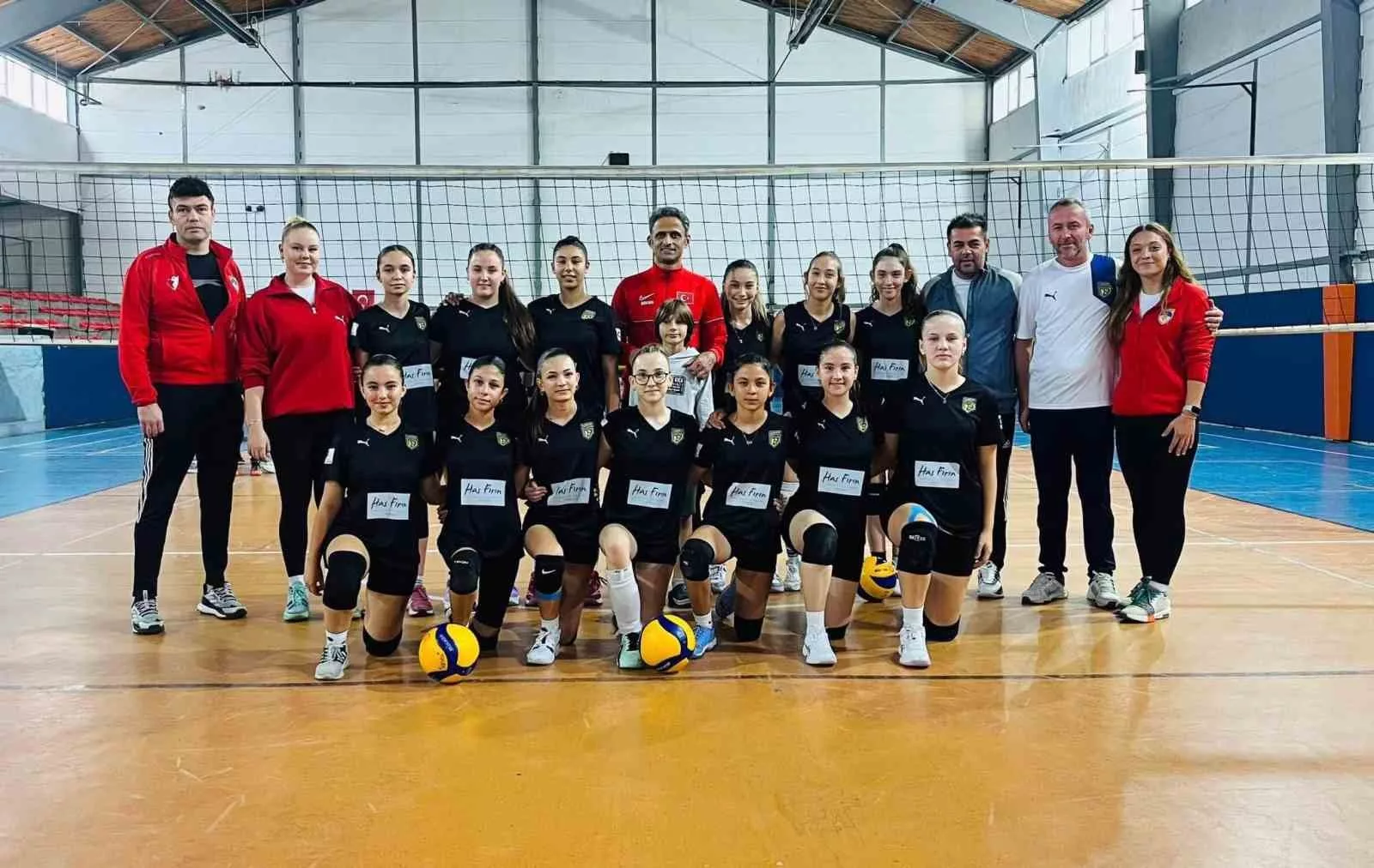 caycumaspor voleybol kucuk kizlar takimi karadeniz eregliyi 3 0 maglup etti vKrpqTtt jpg