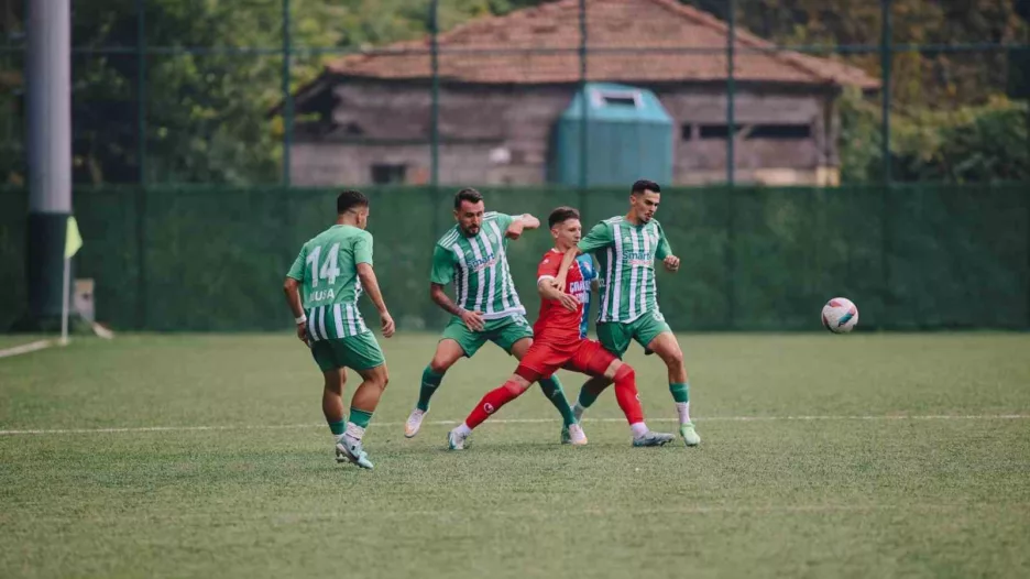 Çayelispor 30 yıl sonra TFF 3. Lig’de oynadığı ilk maçında berabere kaldı