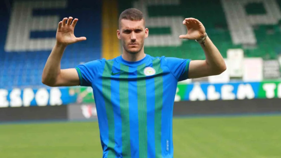 Çaykur Rizespor, Ivo Grbic’i kiralık olarak kadrosuna kattı