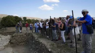 dunyaca unlu arkeologlar satala antik kentindeki kazilari yerinde inceledi WSKUnWNh