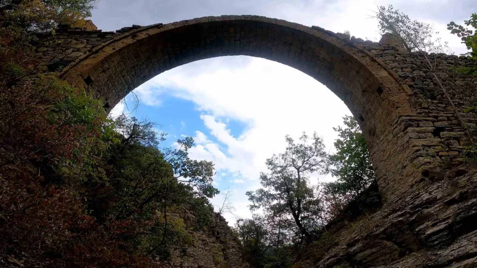 Gümüşhane’de asırlara meydan okuyan su kemeri