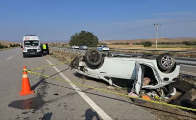 Kontrolden çıkan otomobil devrildi: 2 ölü, 2 yaralı