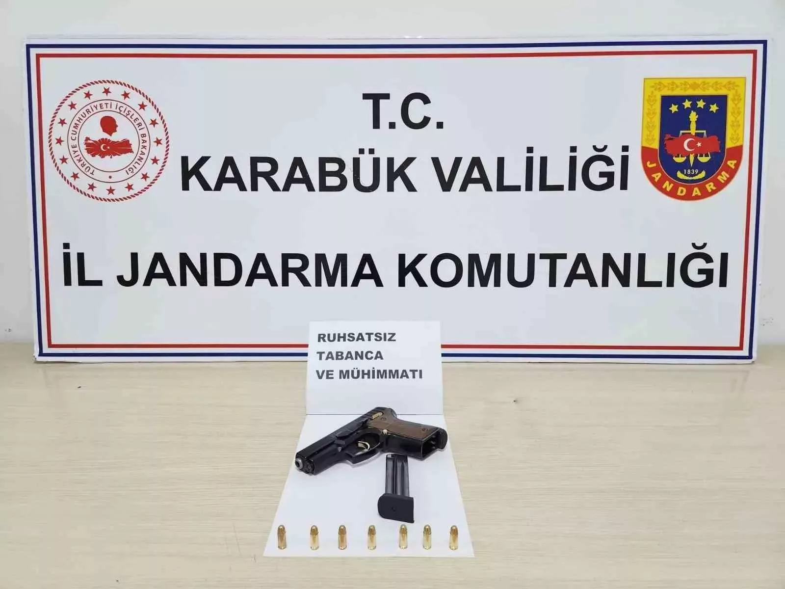 sahsin uzerinde ruhsatsiz silah ele gecirildi i7iqEbGs jpg webp