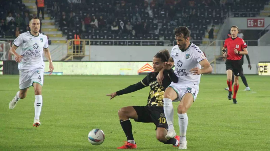 trendyol 1 lig corum fk 0 kocaelispor 2 9pfUg3ZG