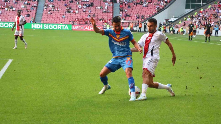 Trendyol Süper Lig: Samsunspor: 1 – Göztepe: 2 (İlk yarı)