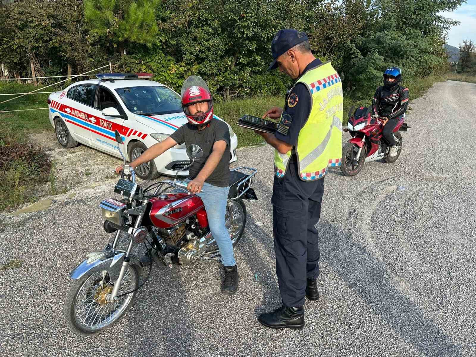 alaplida motosiklet denetimleri araliksiz suruyor EGy8iUPV