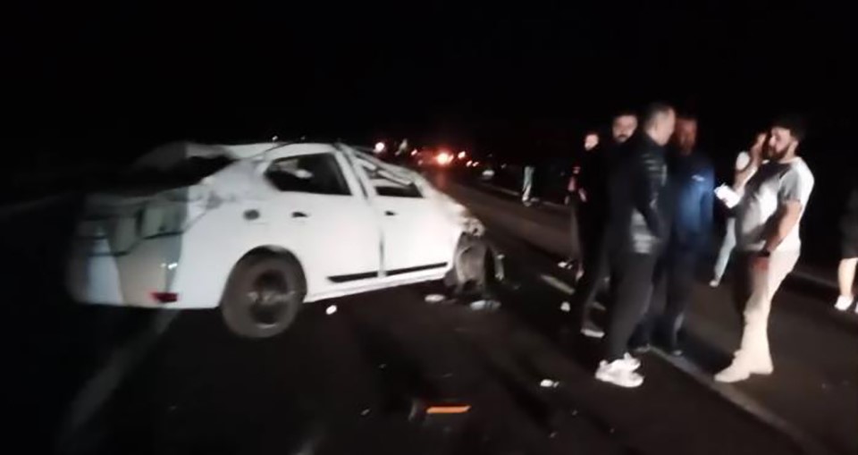 otoyolda arac takla atti 7 yasindaki cocuk oldu smJYbIQw