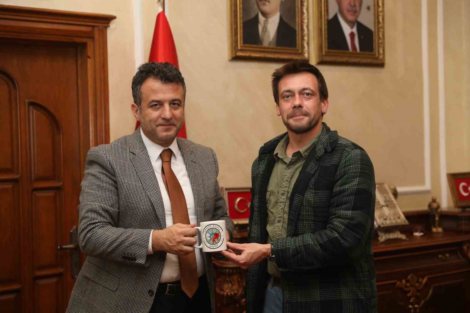 baskan dogan akalan kalesindeki calismalari yakindan takip ediyoruz TgsYtJVm