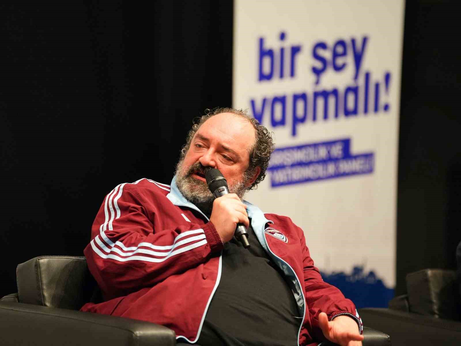 bir sey yapmali deyip girisimcilik ve yatirimcilik panelinde genclerle tecrubelerini paylastilar