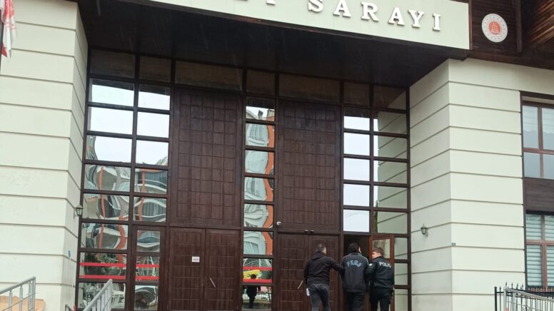 ismi bircok yerde hirsizliga karisan sahis rizede yakayi ele verdi p2lLOSGi