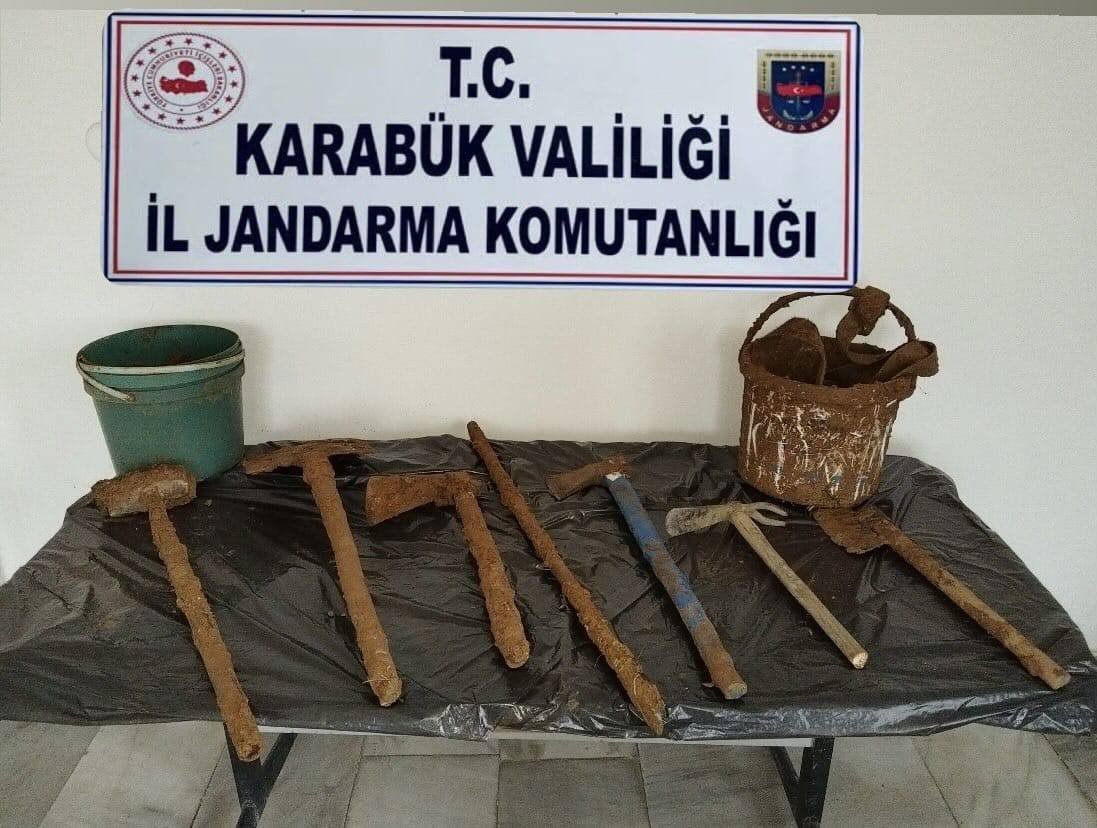 kacak kazi yapanlari jandarma yakaladi rUF9pOaV