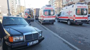 kamyonun otomobili surukledigi kazada 4 yarali 9l6X5AK6