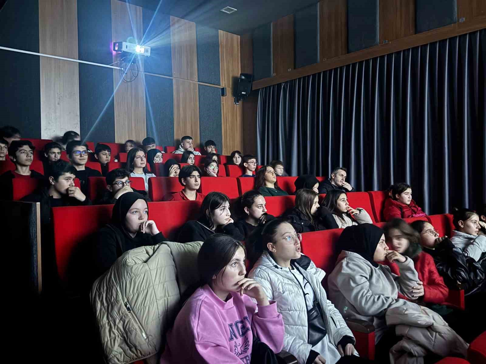 karabukte ucretsiz sinema gunleri basladi aqCaBD1z