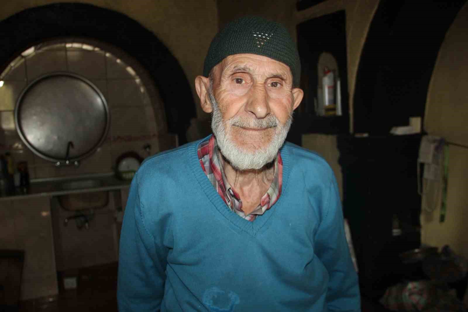 kore gazisi 98 yasindaki albayraka son gorev