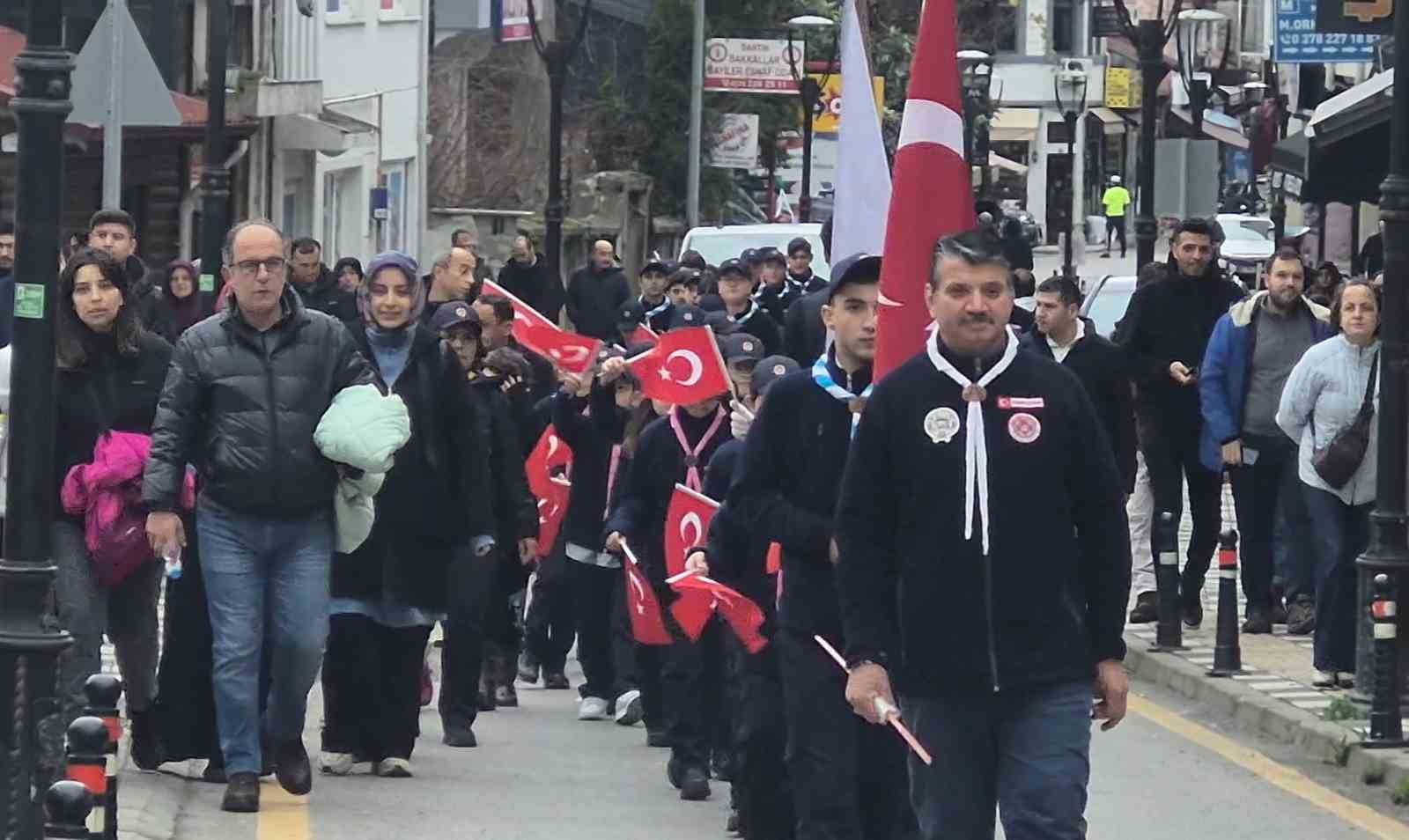 sarikamis sehitlerini 35 kilometrelik yol yuruyerek andilar dtUrMd6W
