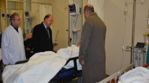 vali dalli feci kazada yaralanan vatandaslari ziyaret etti RELWl4kX