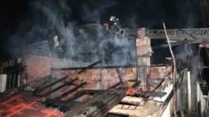 amasyada 2 katli ev alevlere teslim oldu Xettv8jv